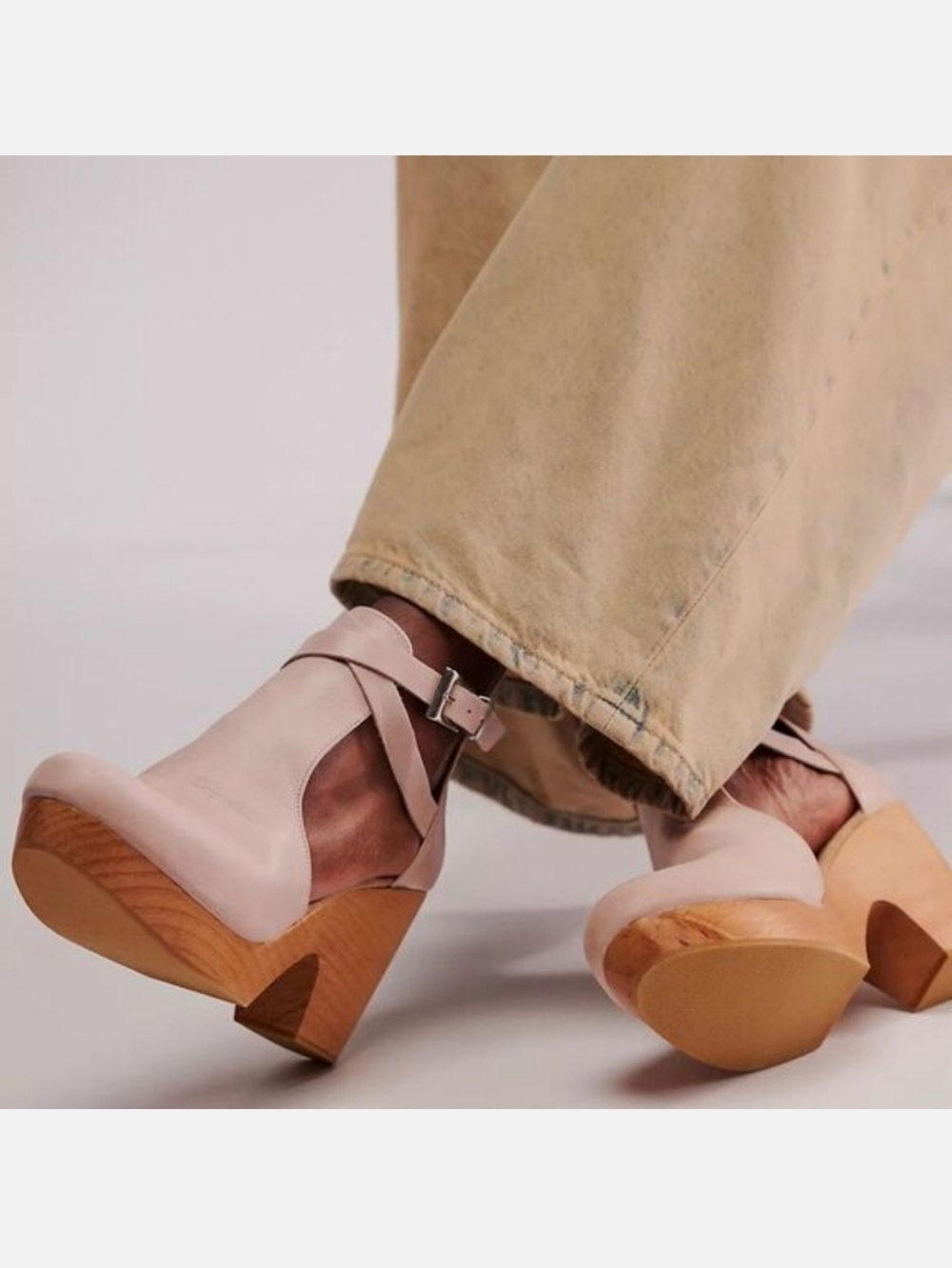 Free People Cedar Leather Clogs - Picture 2 of 9